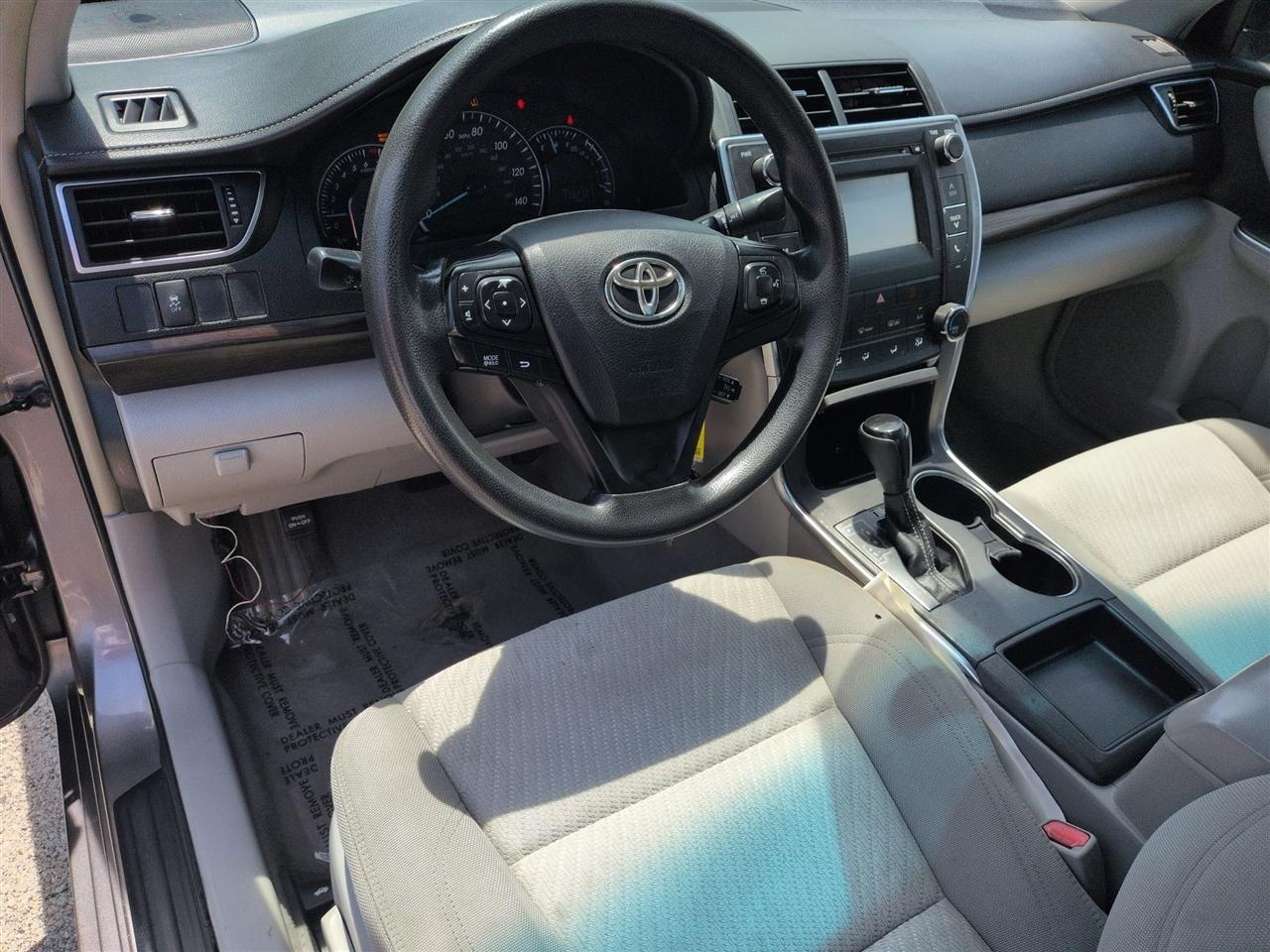 Toyota Camry LE 4D Sedan 2015