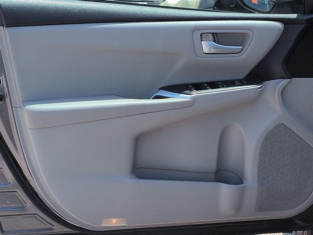 Toyota Camry LE 4D Sedan 2015