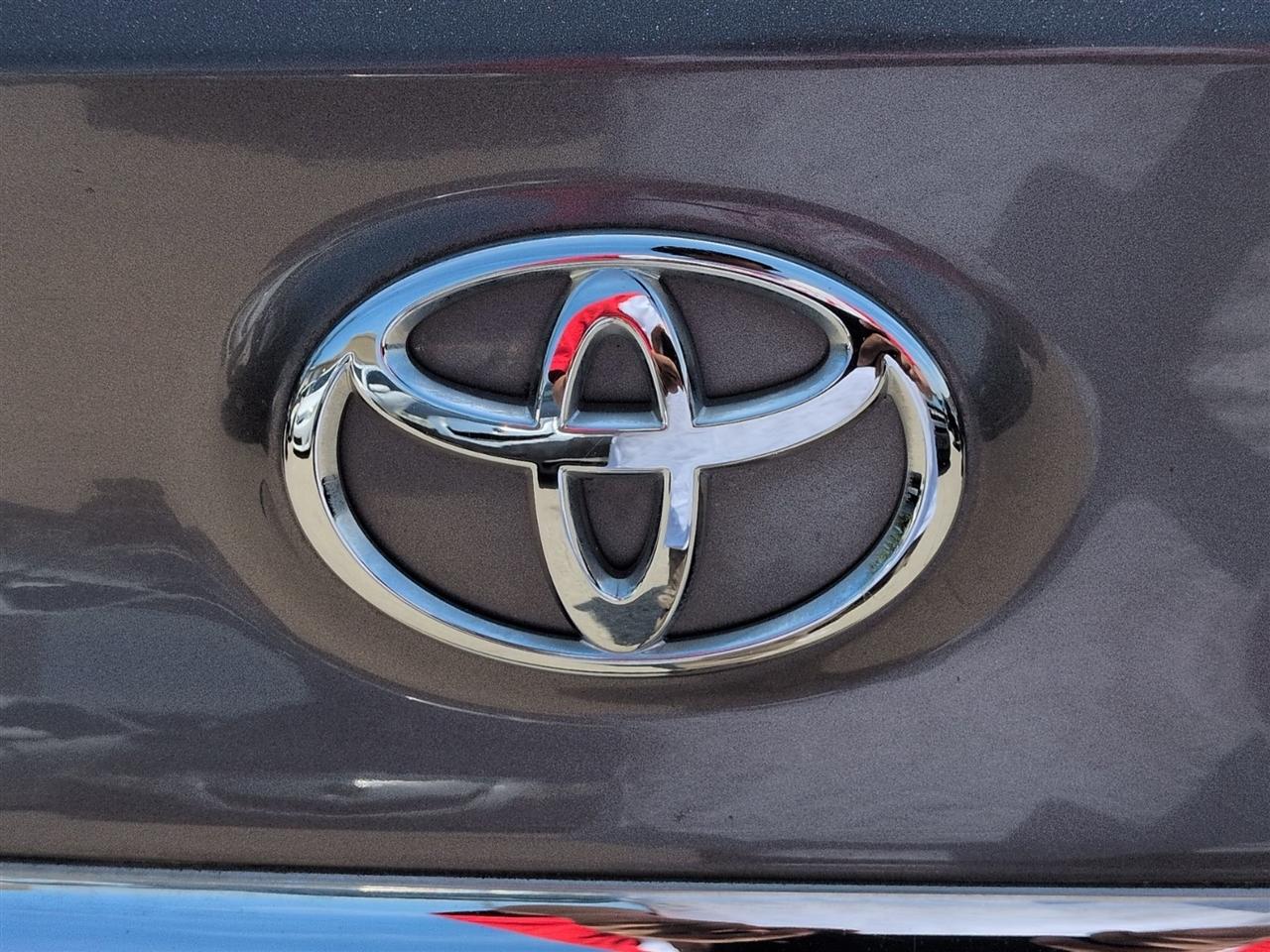 Toyota Camry LE 4D Sedan 2015