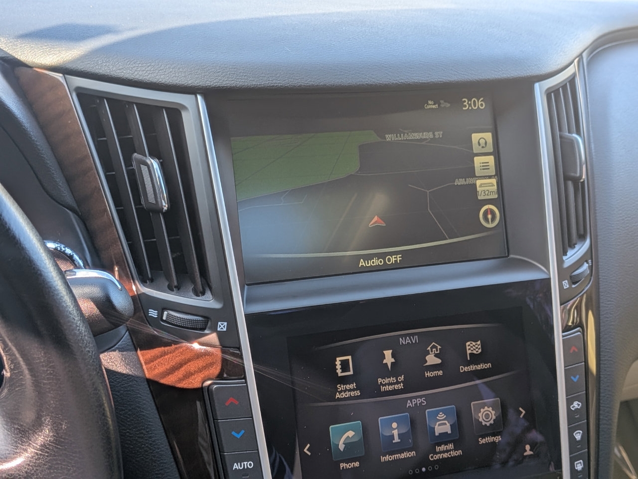 2014 INFINITI Q50 - Image 18