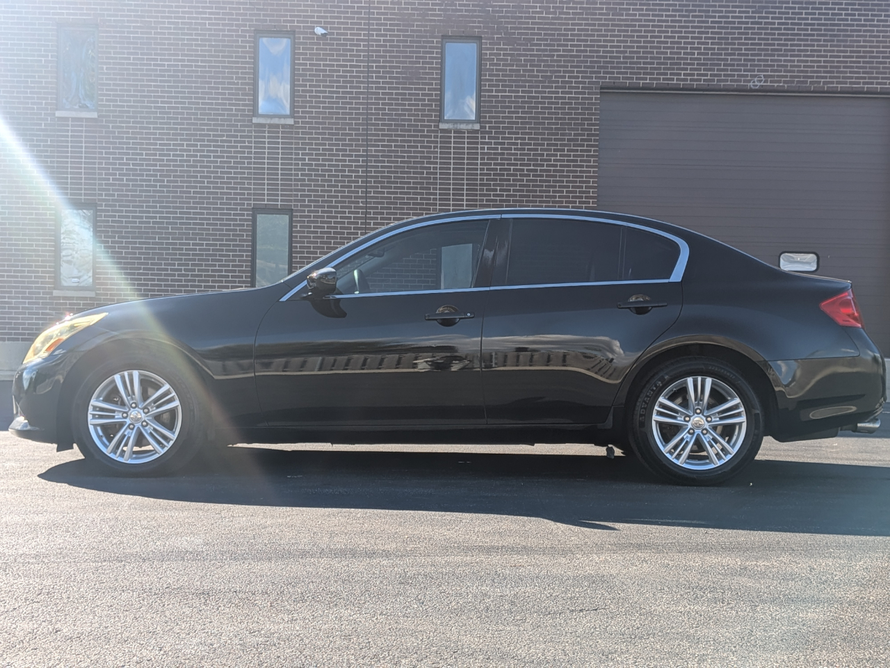 2012 Infiniti G37 photo 4