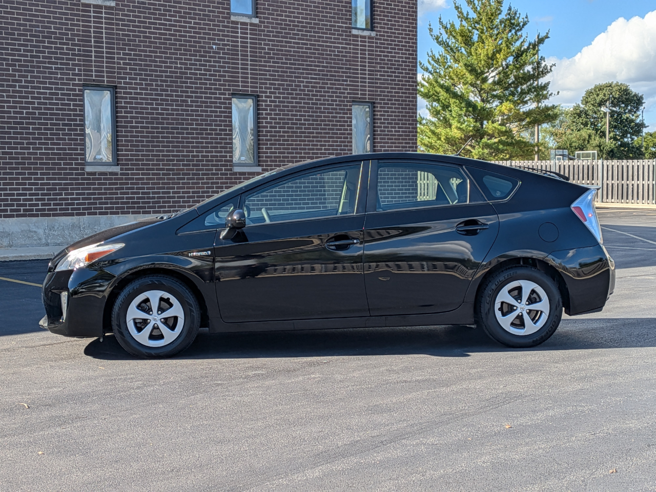 2013 Toyota Prius Three photo 4