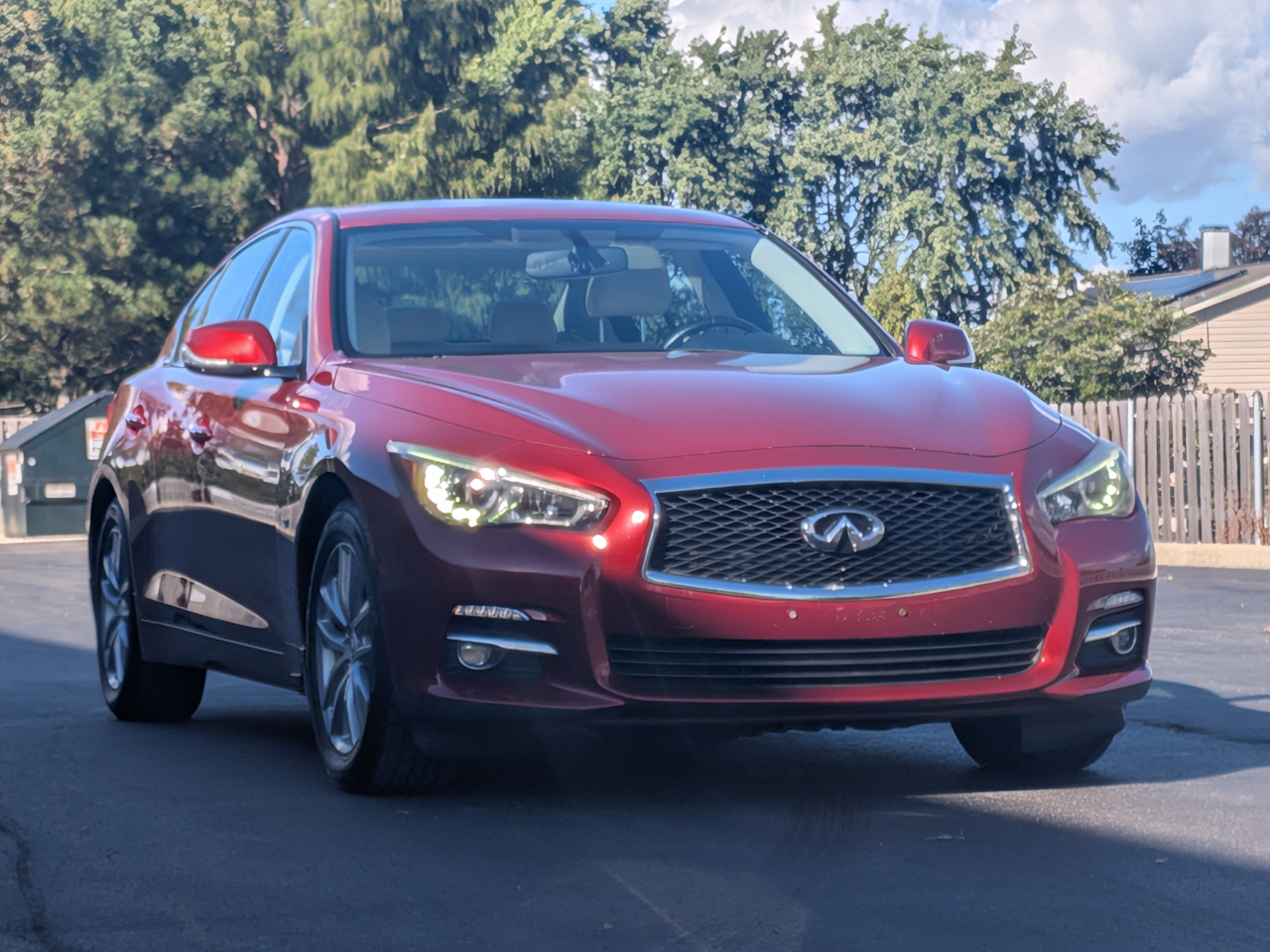 2015 INFINITI Q50
