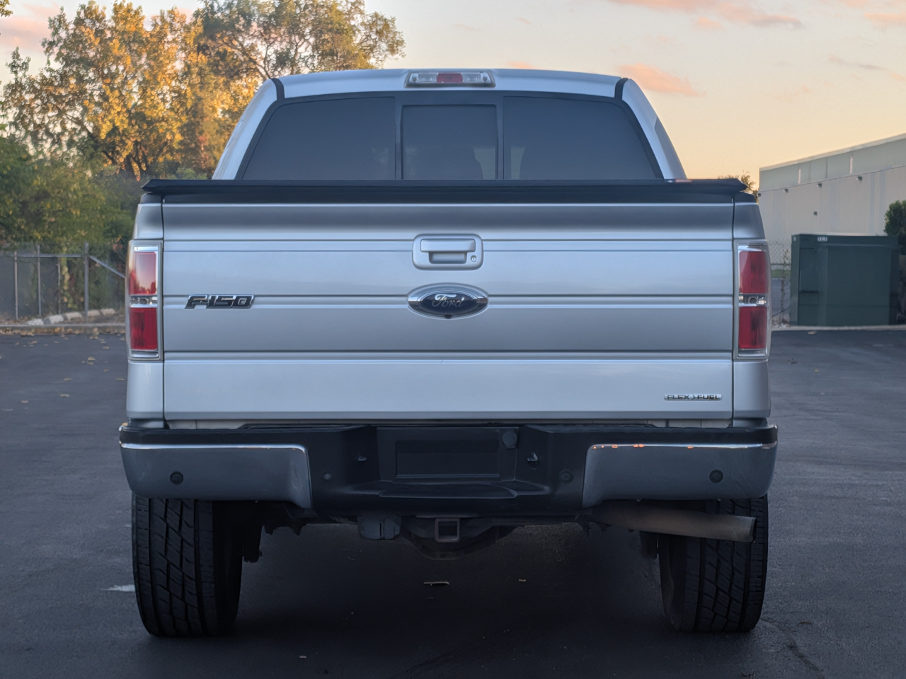 2011 Ford F-150 Lariat photo 4