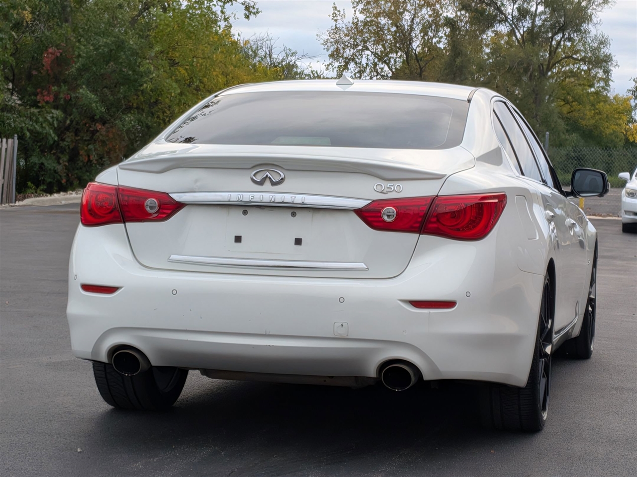 Infiniti Q50 Premium 4D Sedan 2014