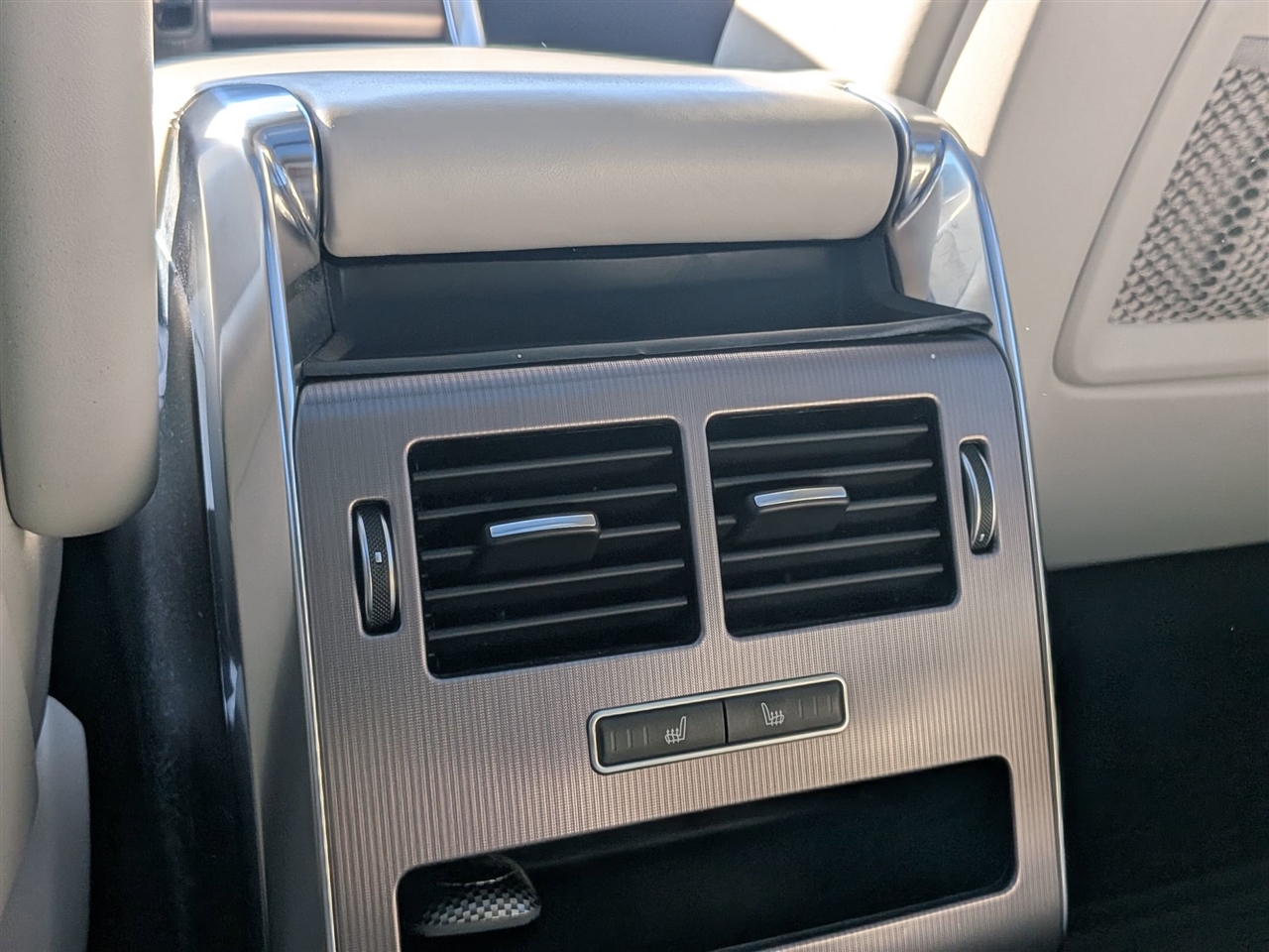 Land Rover Range Rover Sport 5.0L V8 Supercharged 2014