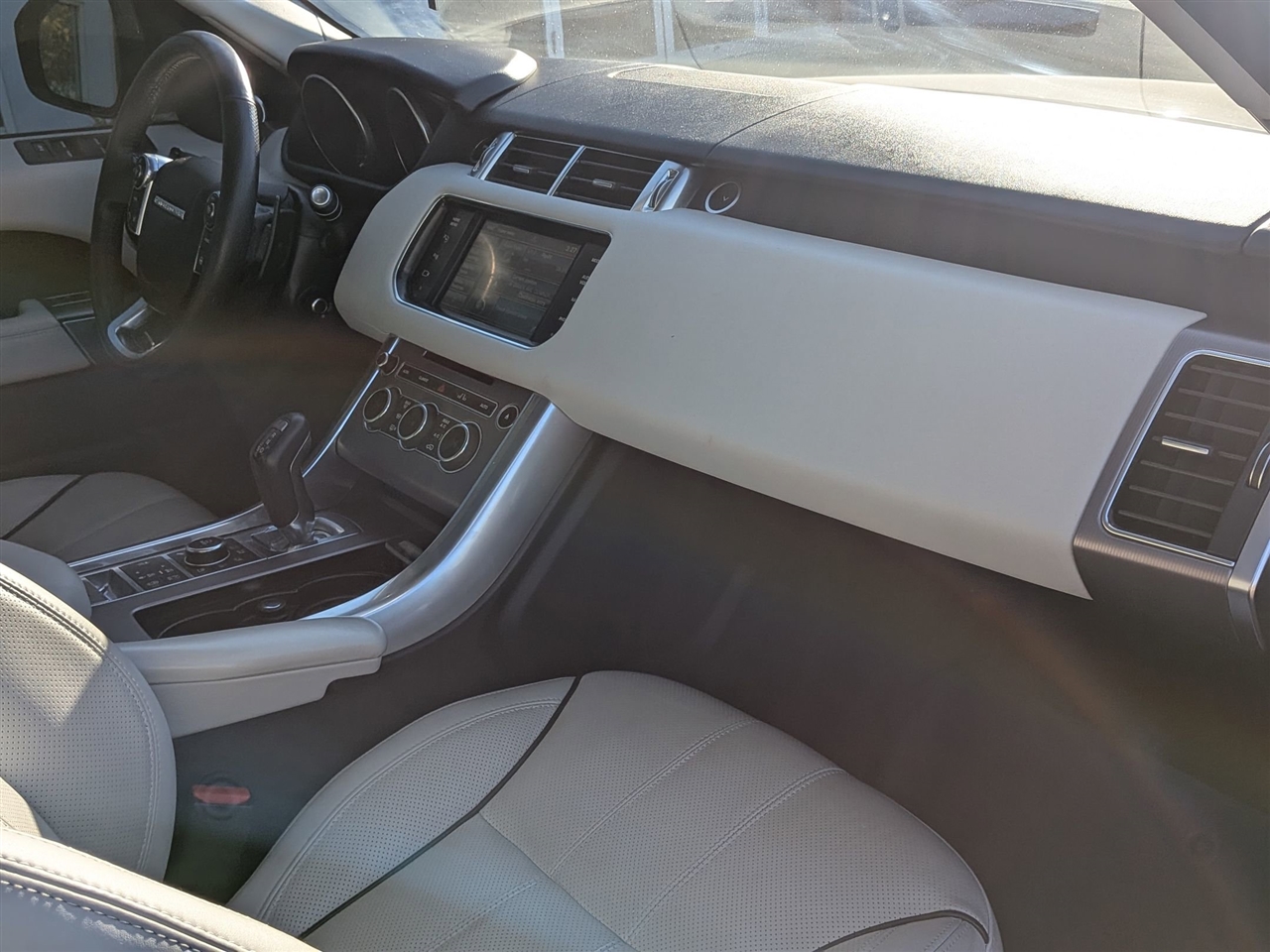 Land Rover Range Rover Sport 5.0L V8 Supercharged 2014