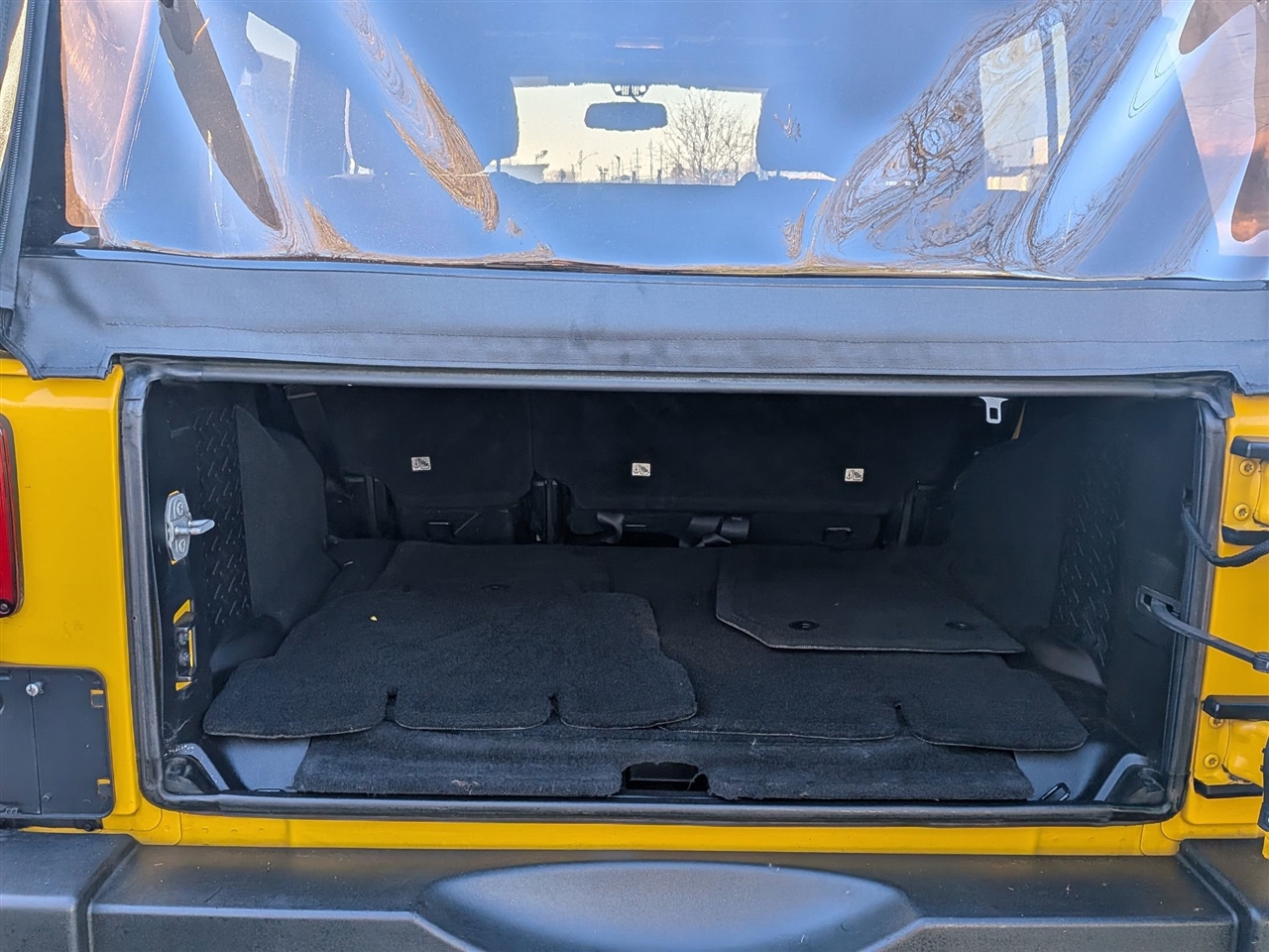 2015 JEEP WRANGLER - Image 23