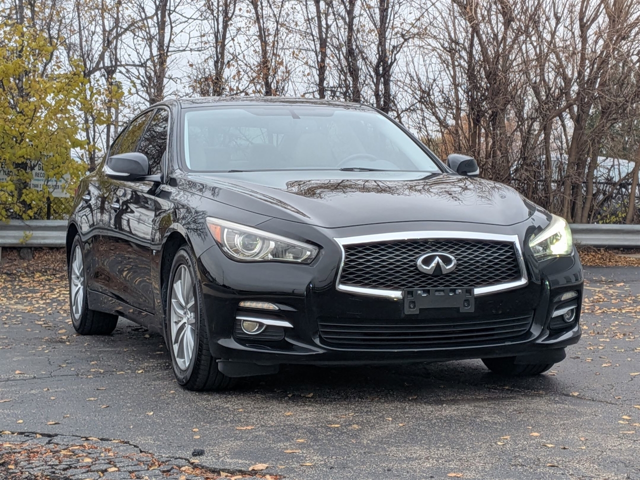 2015 INFINITI Q50 Premium