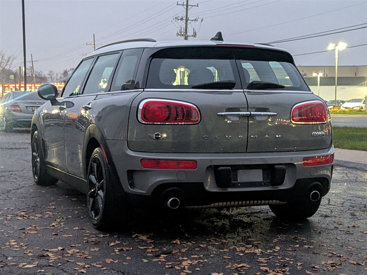 2018 Mini Clubman Base S ALL4 photo 2
