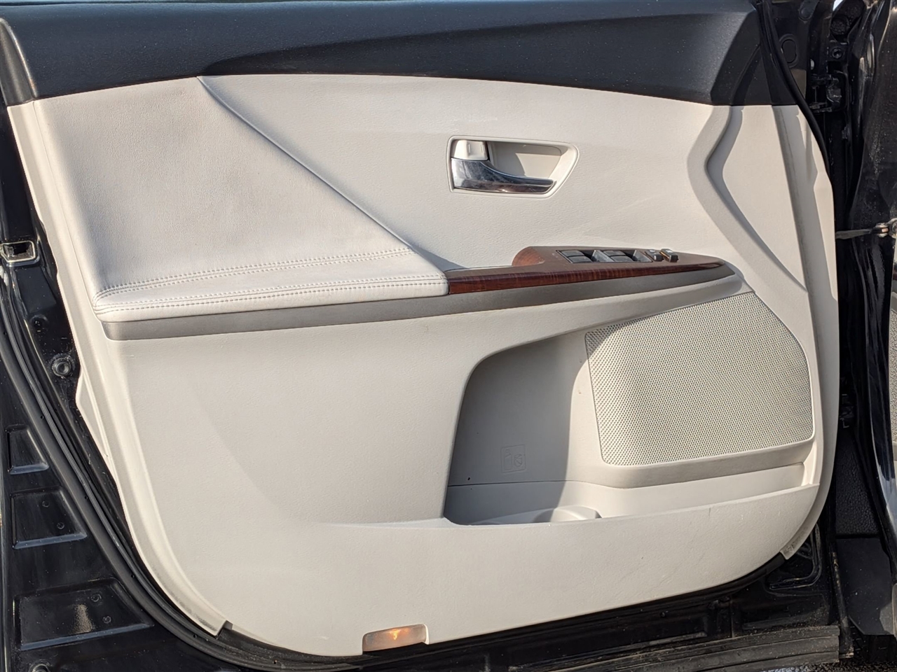 Toyota Venza Limited 4D SUV AWD V6 2009