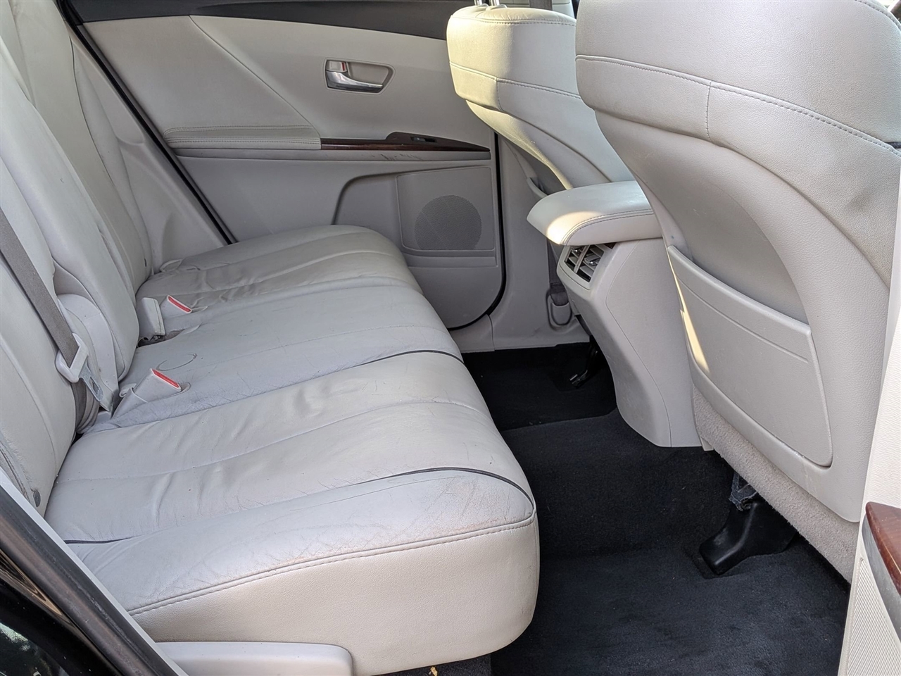 Toyota Venza Limited 4D SUV AWD V6 2009