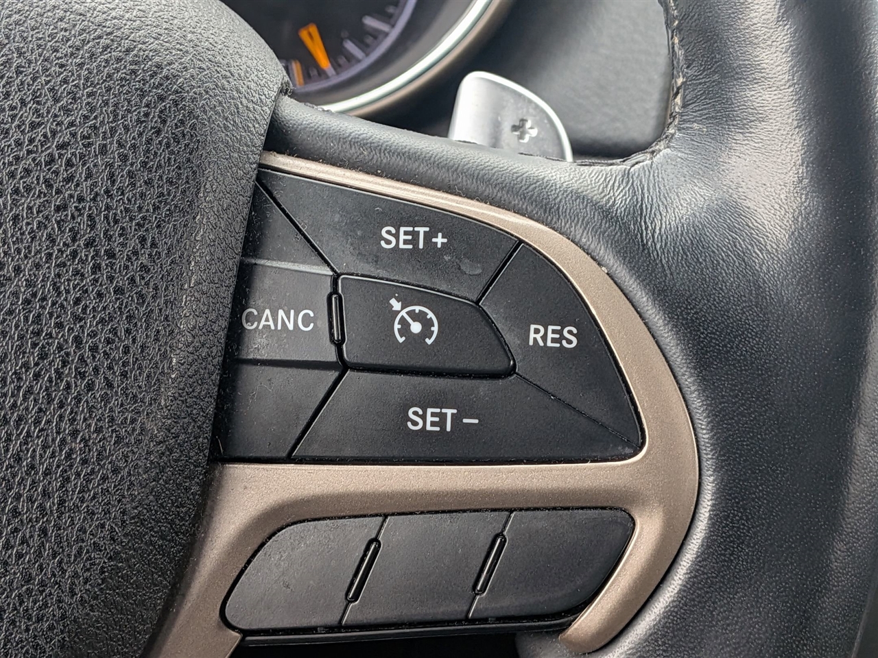 Jeep Grand Cherokee Limited 4D SUV 4WD 2015