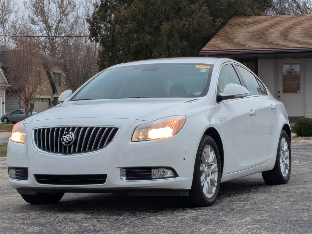 Buick Regal Base 2013