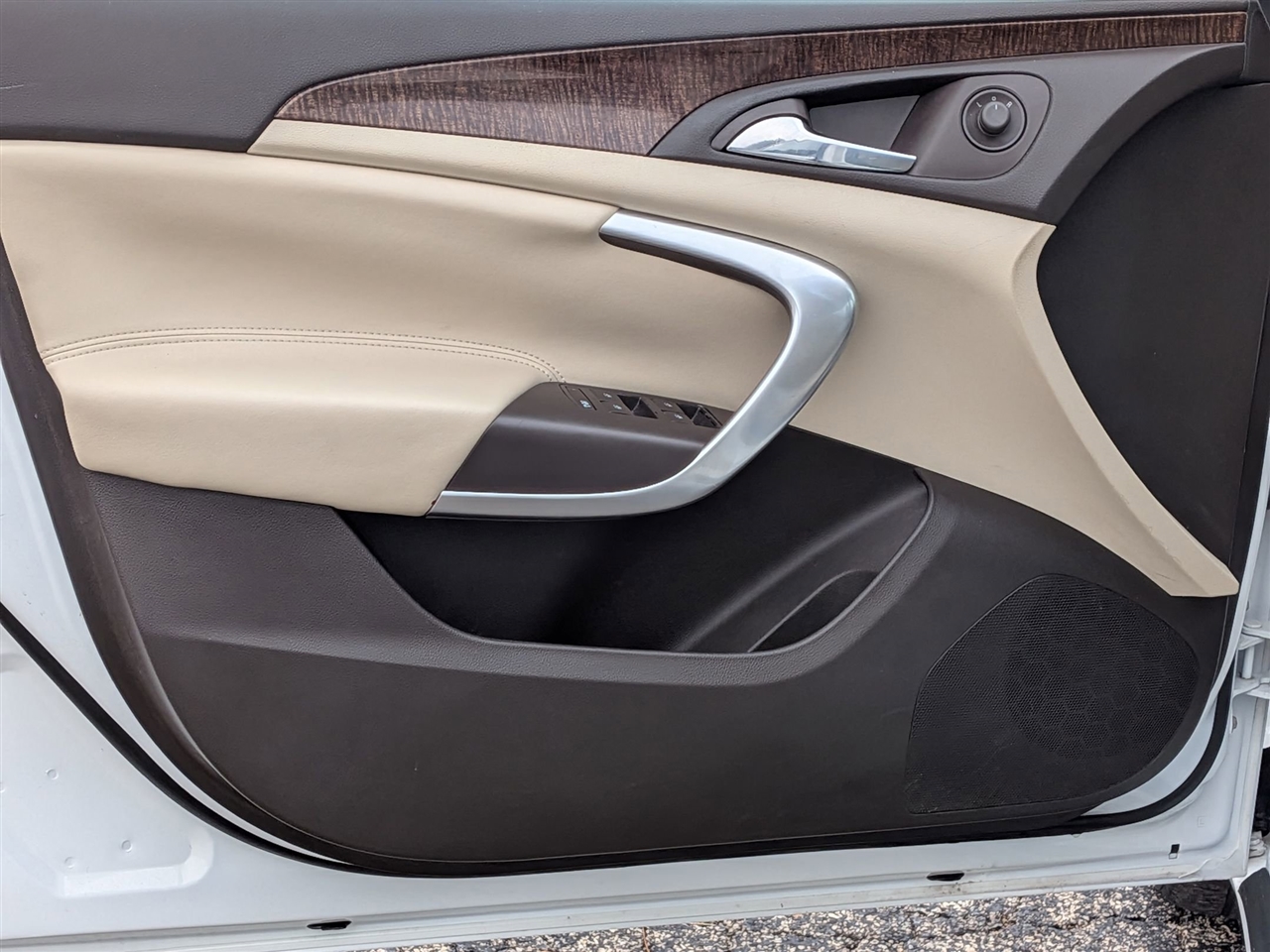 Buick Regal Base 2013