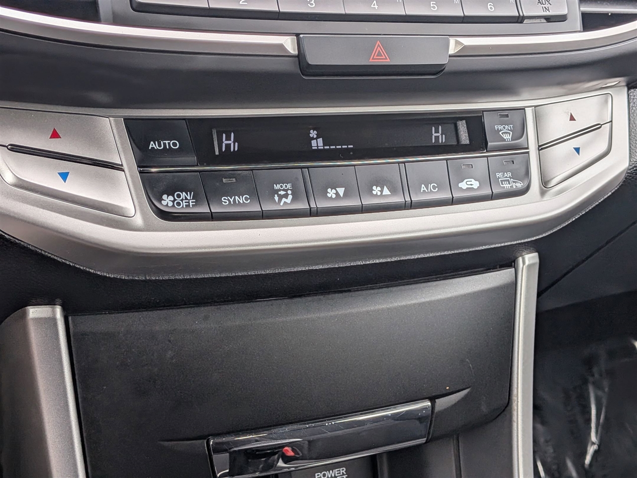 Honda Accord Hybrid Base 2014