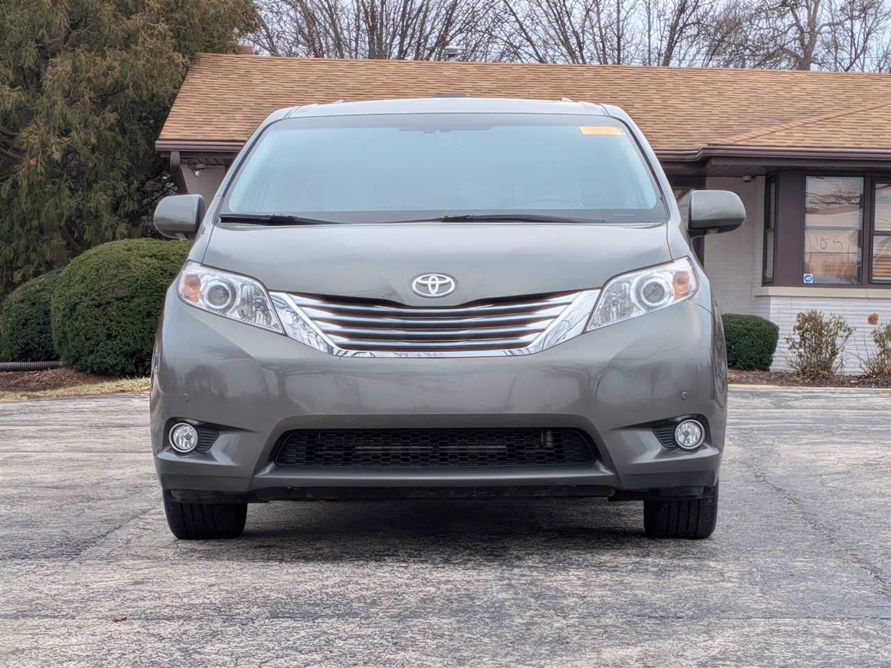 Toyota Sienna Limited AWD 7-Passenger V6 2012