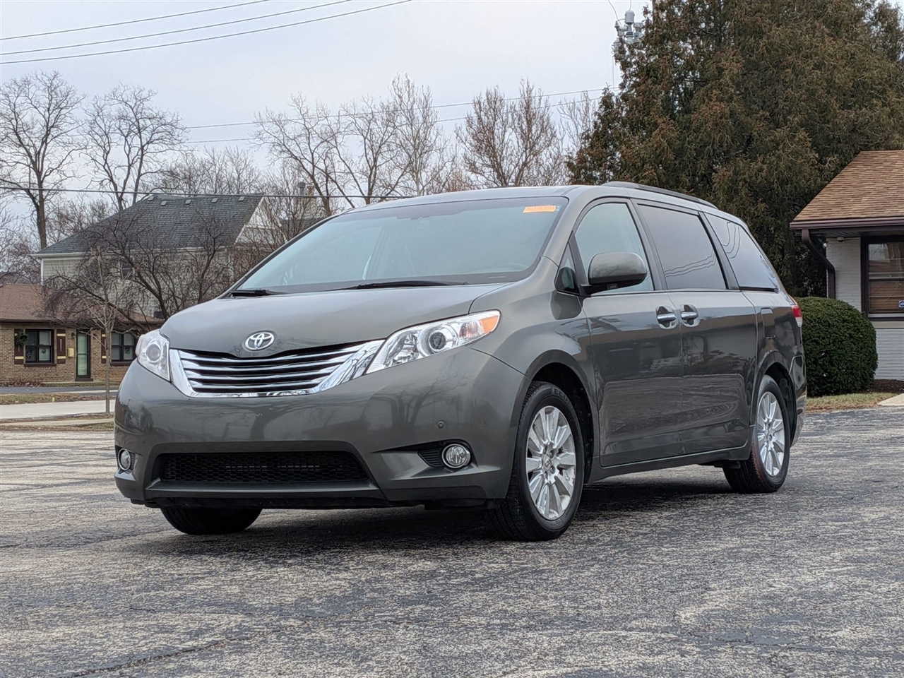 Toyota Sienna Limited AWD 7-Passenger V6 2012