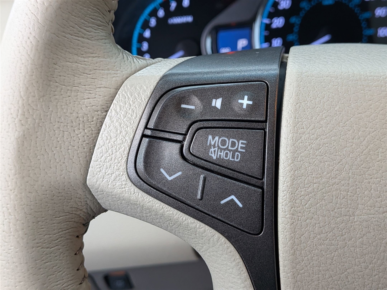 Toyota Sienna Limited AWD 7-Passenger V6 2012