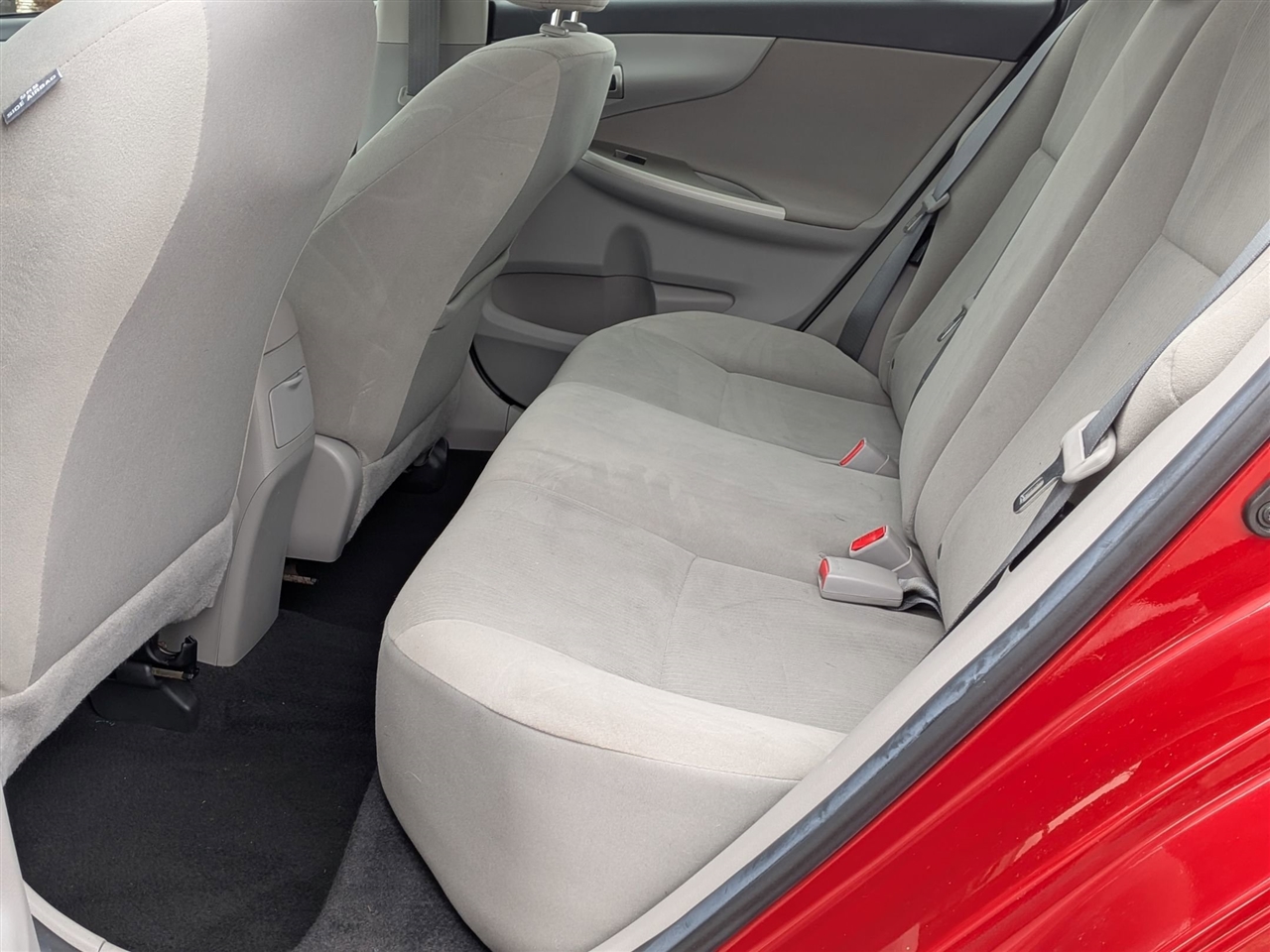 Toyota Corolla S 5-Speed MT 2013