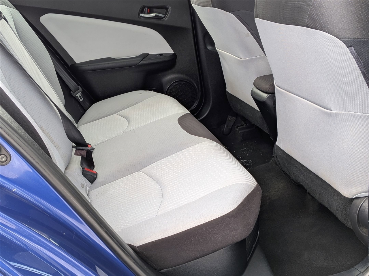 2017 TOYOTA PRIUS - Image 24