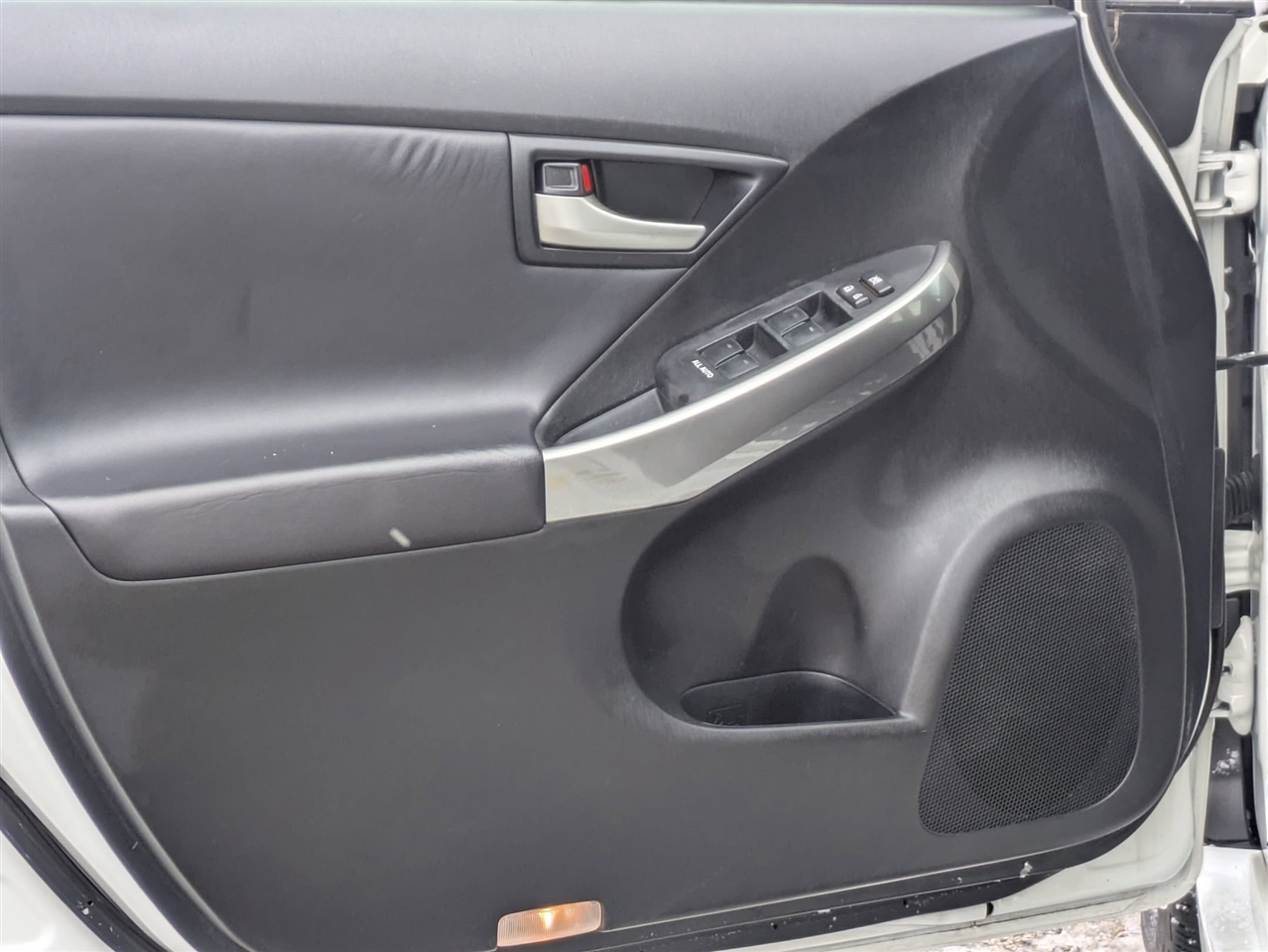 2013 TOYOTA PRIUS - Image 12