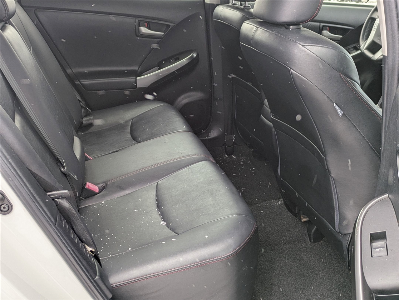 2013 TOYOTA PRIUS - Image 24