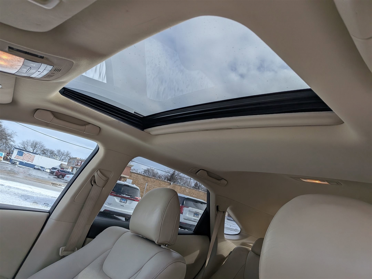 2010 LEXUS RX - Image 12