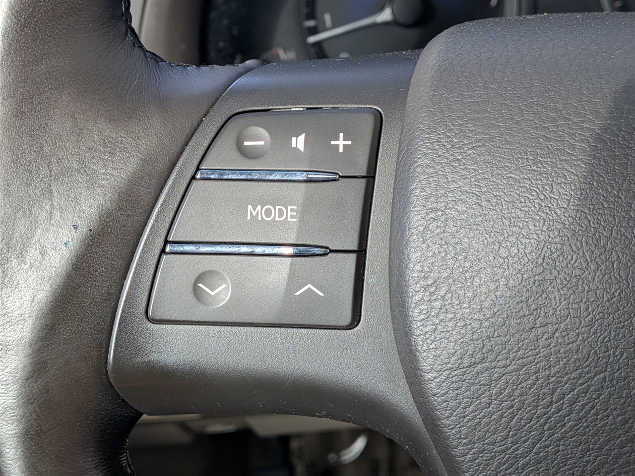 2010 LEXUS RX - Image 15