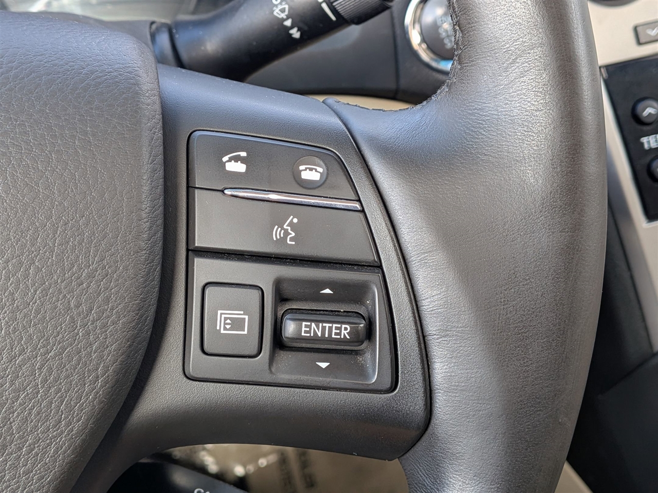 2010 LEXUS RX - Image 16