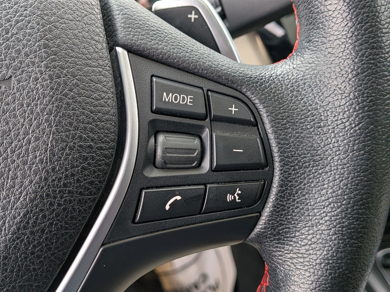 BMW 3-Series 330i xDrive SULEV Sedan 2017