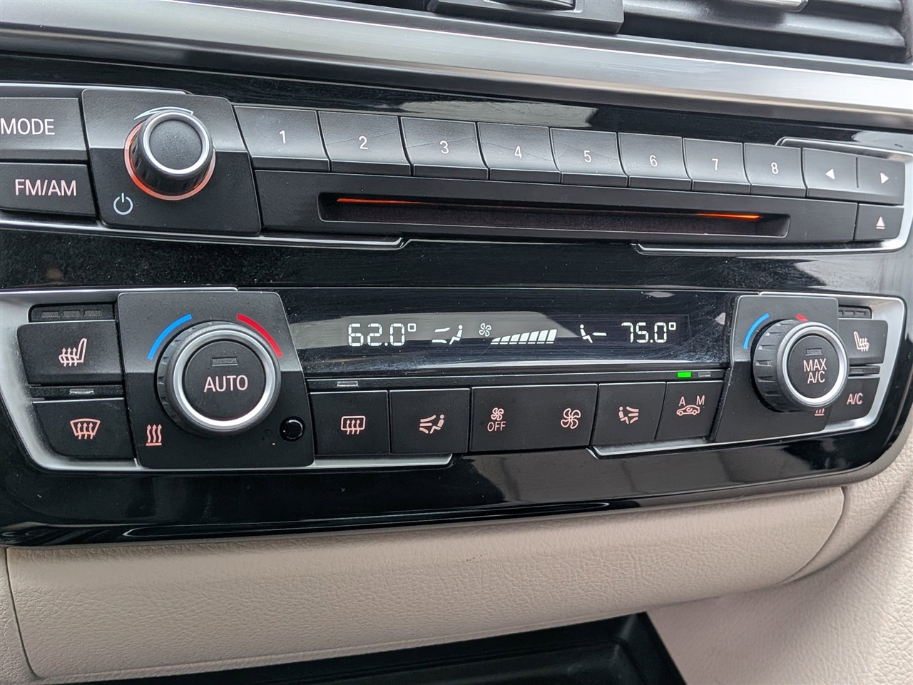 BMW 3-Series 330i xDrive SULEV Sedan 2017