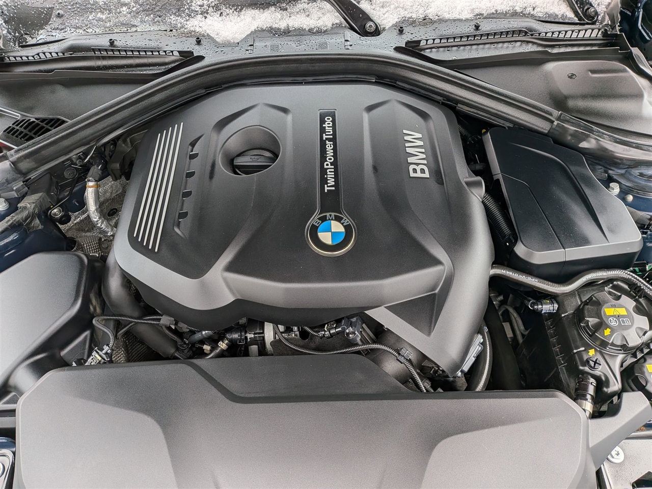 BMW 3-Series 330i xDrive SULEV Sedan 2017