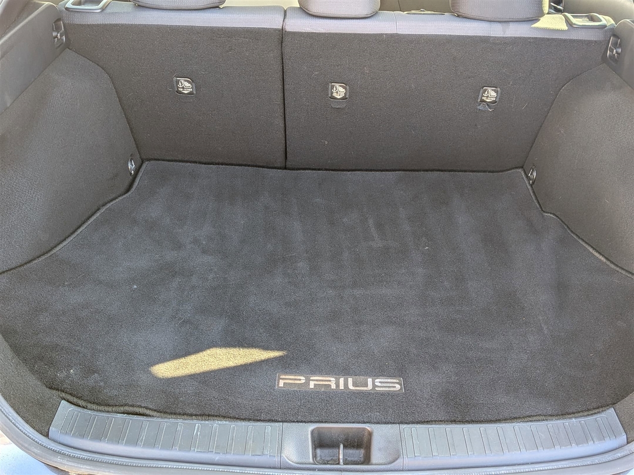 Toyota Prius Three (Natl) 2017