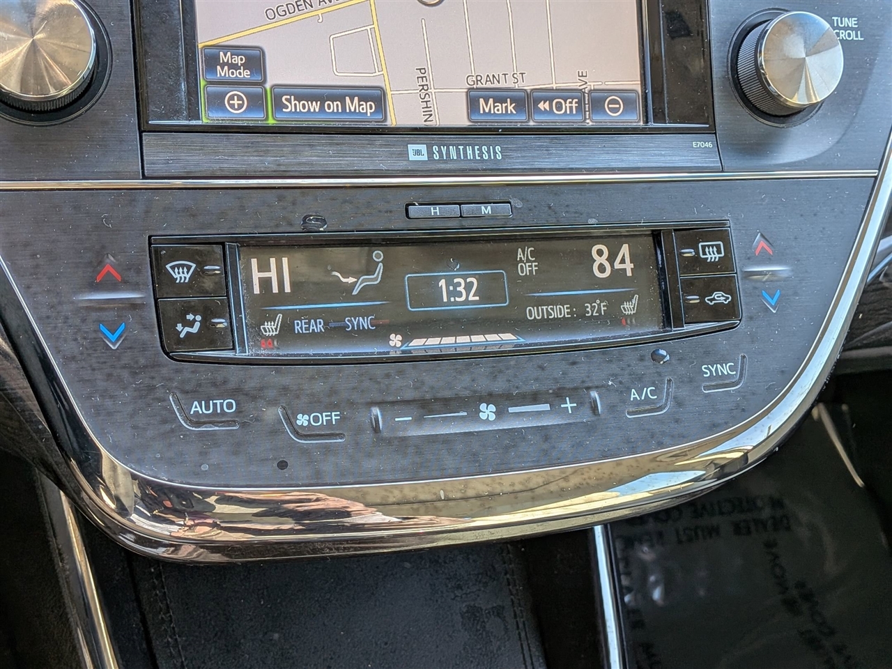 Toyota Avalon Limited 4D Sedan 2013