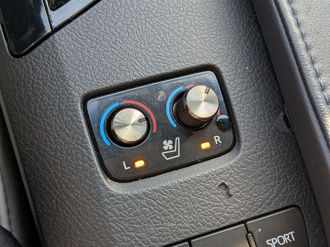 Toyota Avalon Limited 4D Sedan 2013