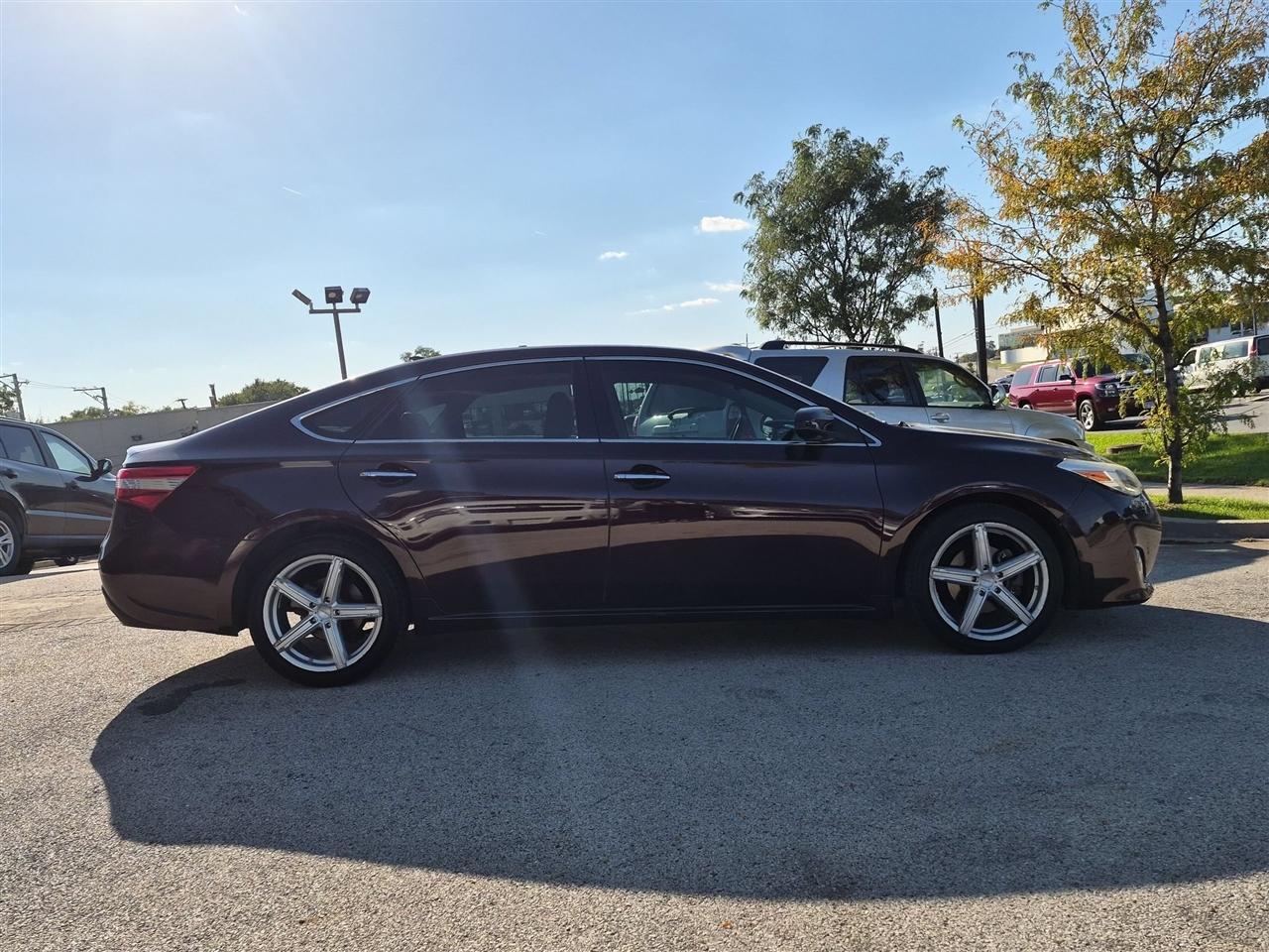 Toyota Avalon Limited 4D Sedan 2013