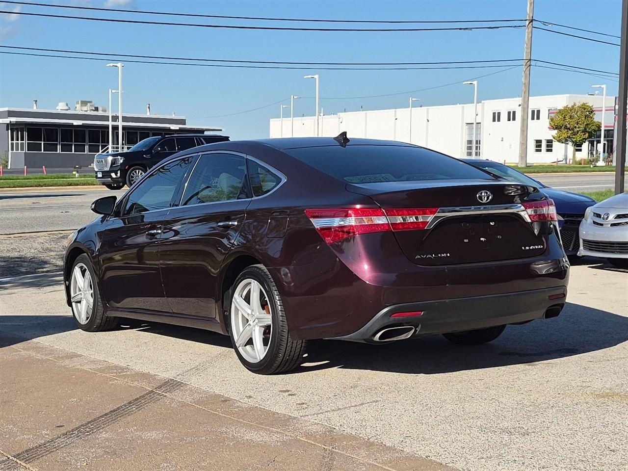 Toyota Avalon Limited 4D Sedan 2013