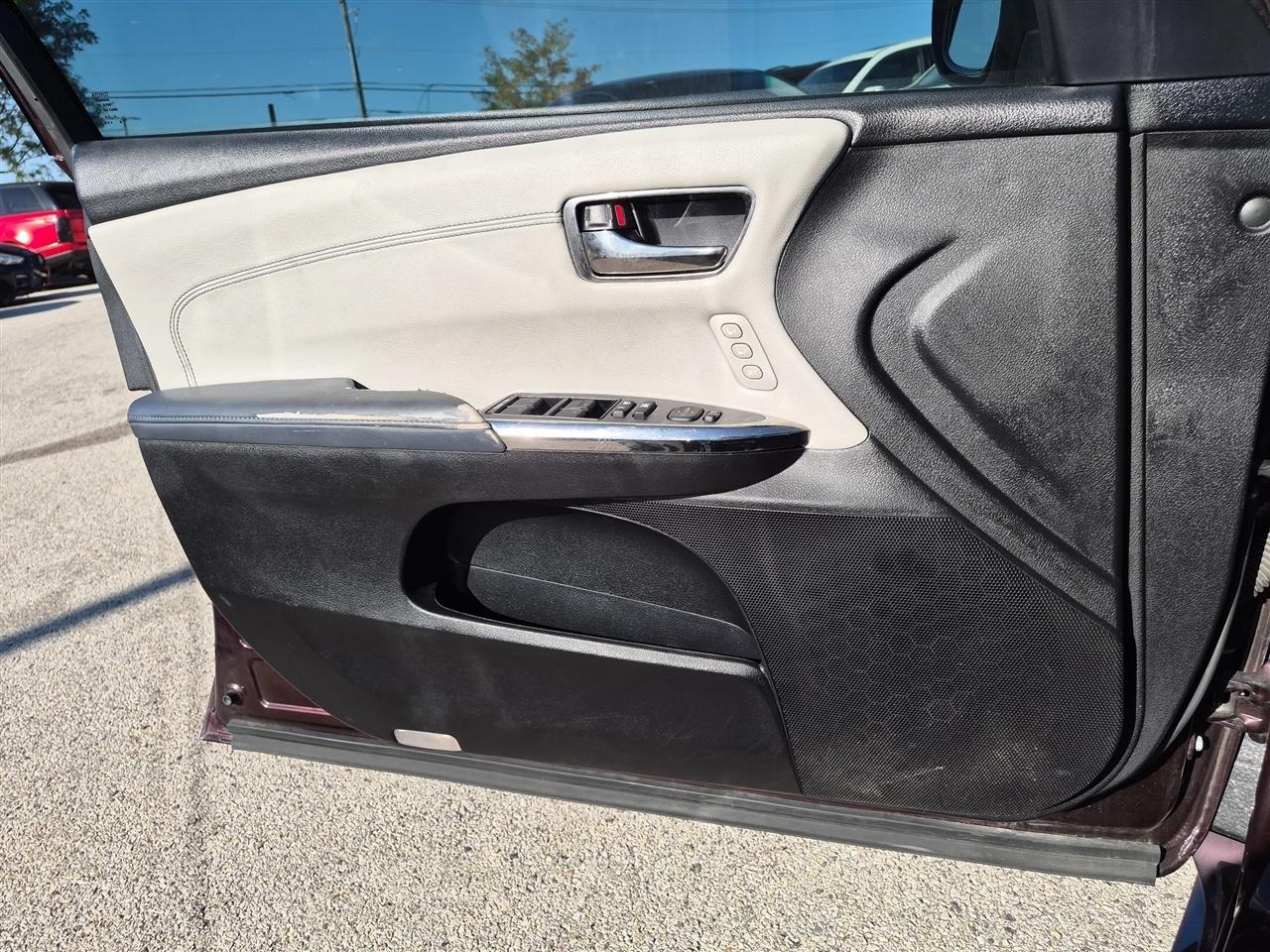 Toyota Avalon Limited 4D Sedan 2013