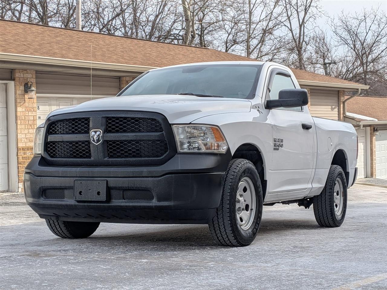 RAM 1500 Classic Tradesman Regular Cab SWB 4WD 2020