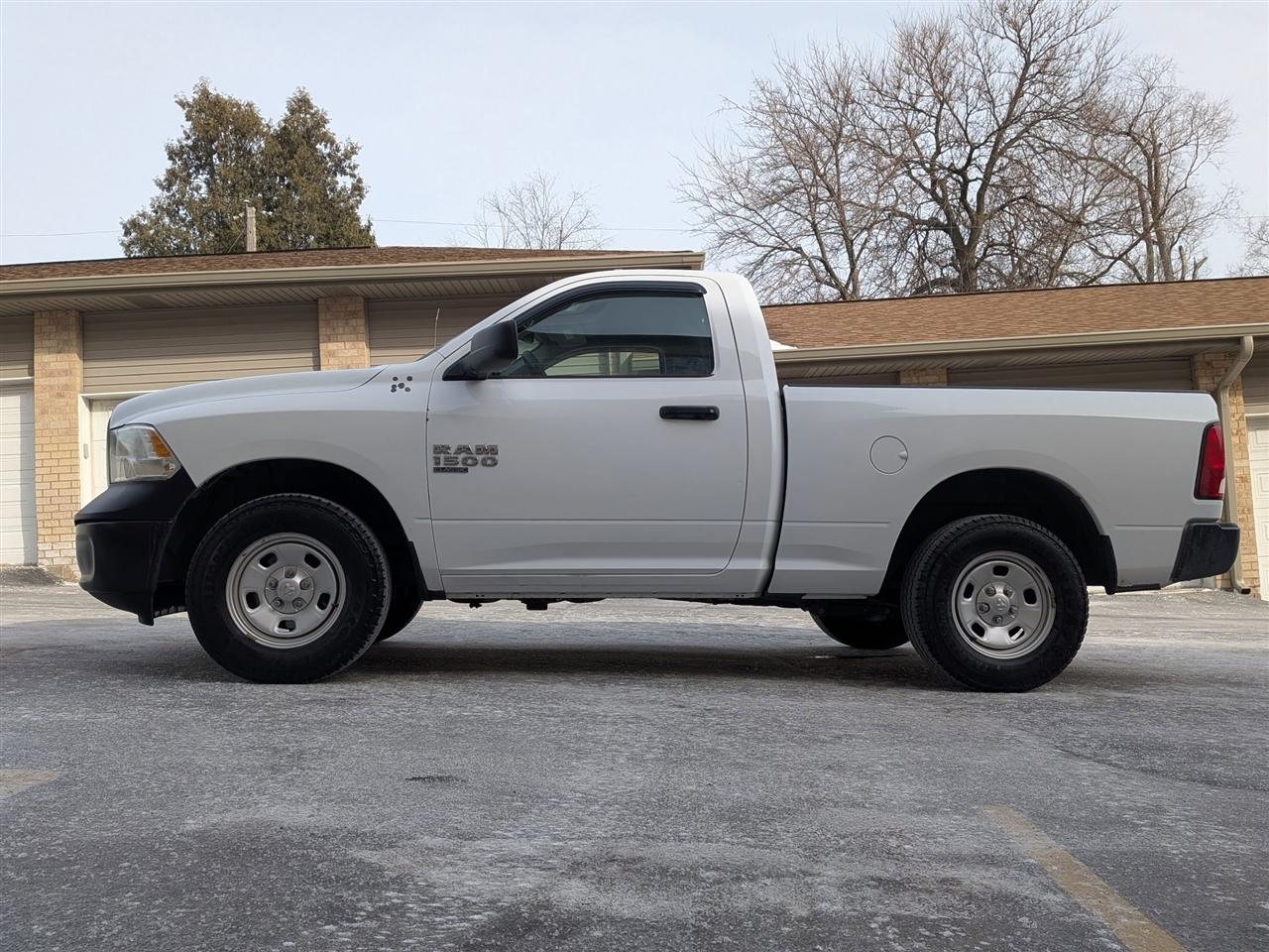 RAM 1500 Classic Tradesman Regular Cab SWB 4WD 2020