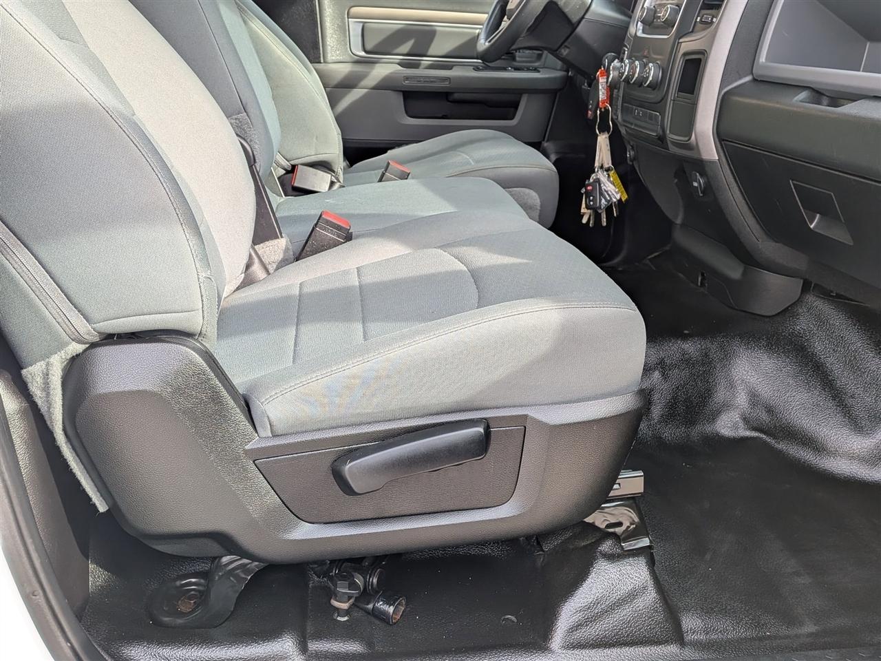 RAM 1500 Classic Tradesman Regular Cab SWB 4WD 2020