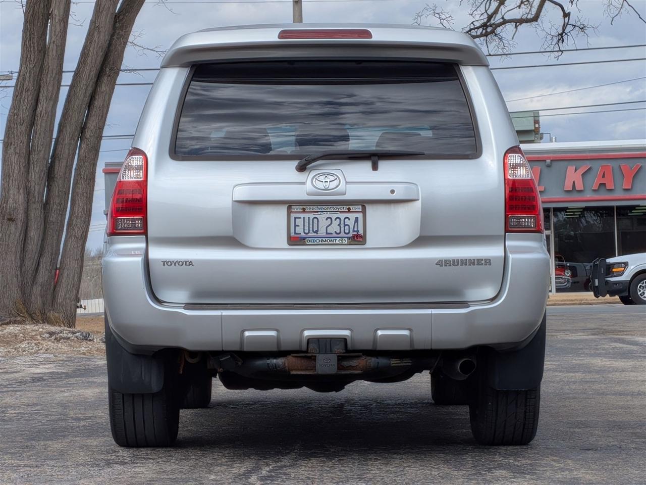 Toyota 4Runner Limited 4WD V8 2006