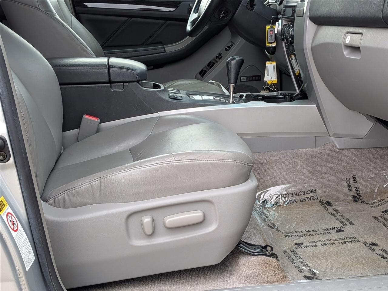 Toyota 4Runner Limited 4WD V8 2006