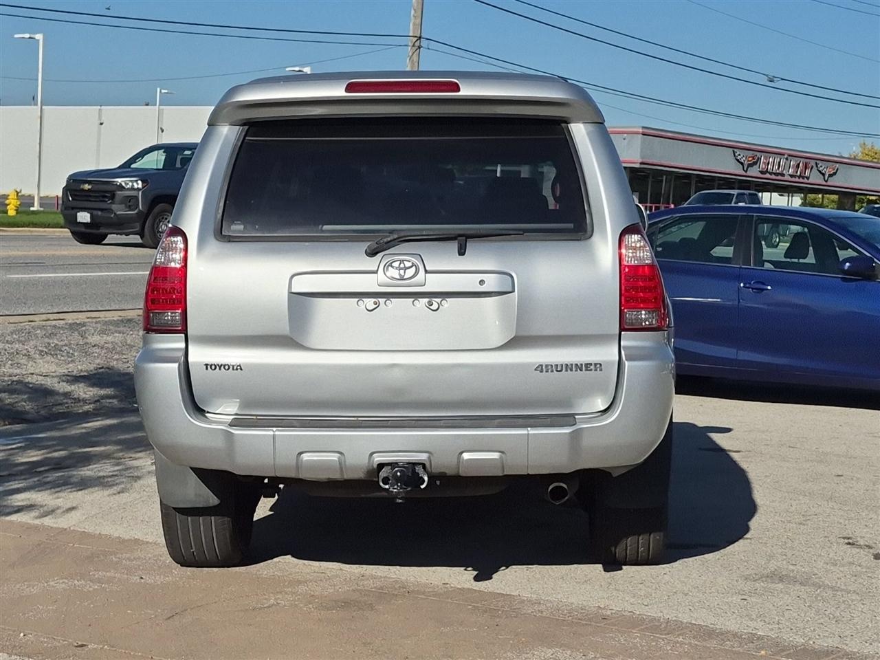 Toyota 4Runner Limited 4WD V8 2006