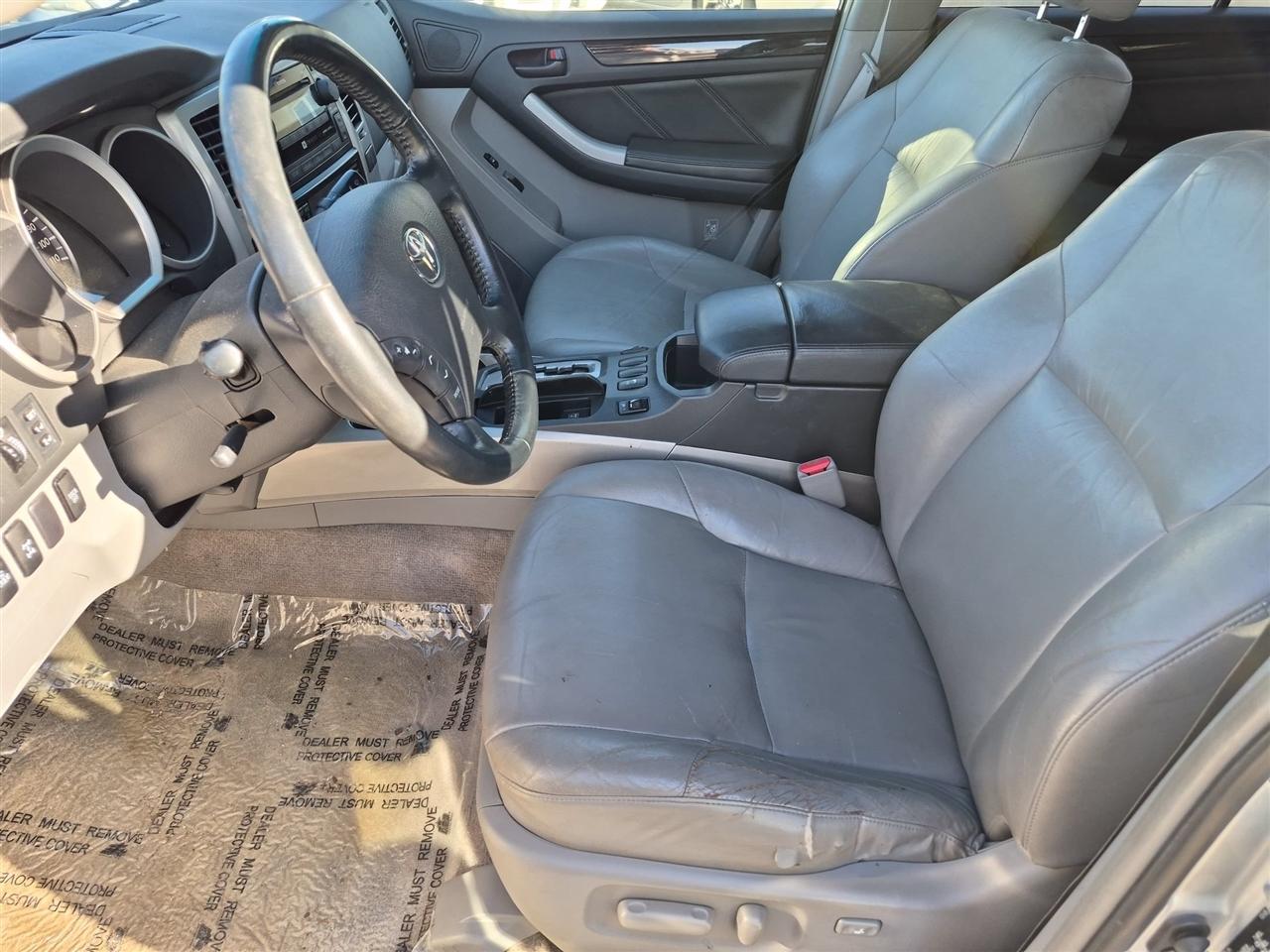 Toyota 4Runner Limited 4WD V8 2006