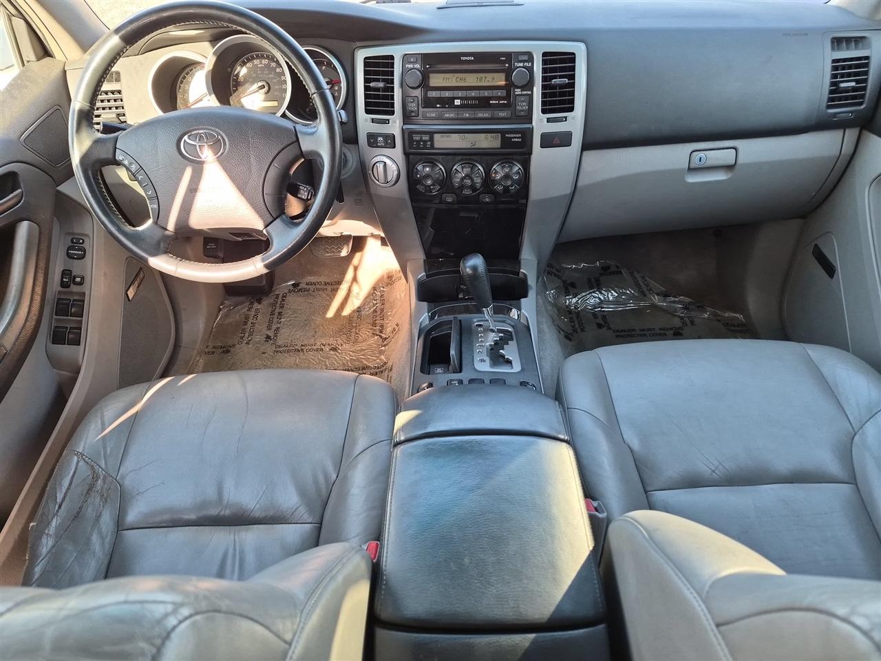 Toyota 4Runner Limited 4WD V8 2006