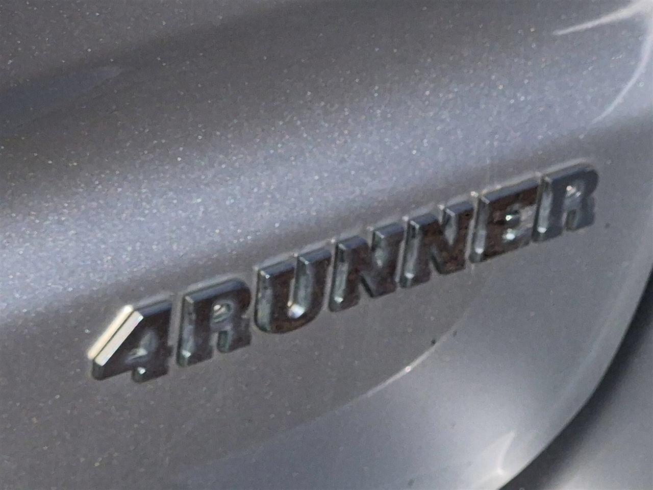 Toyota 4Runner Limited 4WD V8 2006