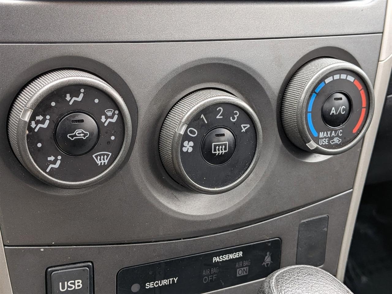 Toyota Corolla S 5-Speed MT 2013