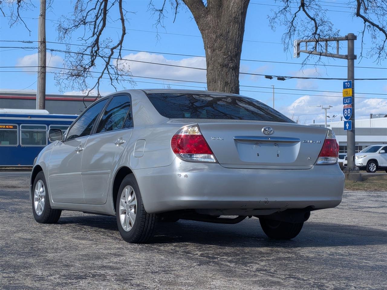 Toyota Camry LE V6 2006